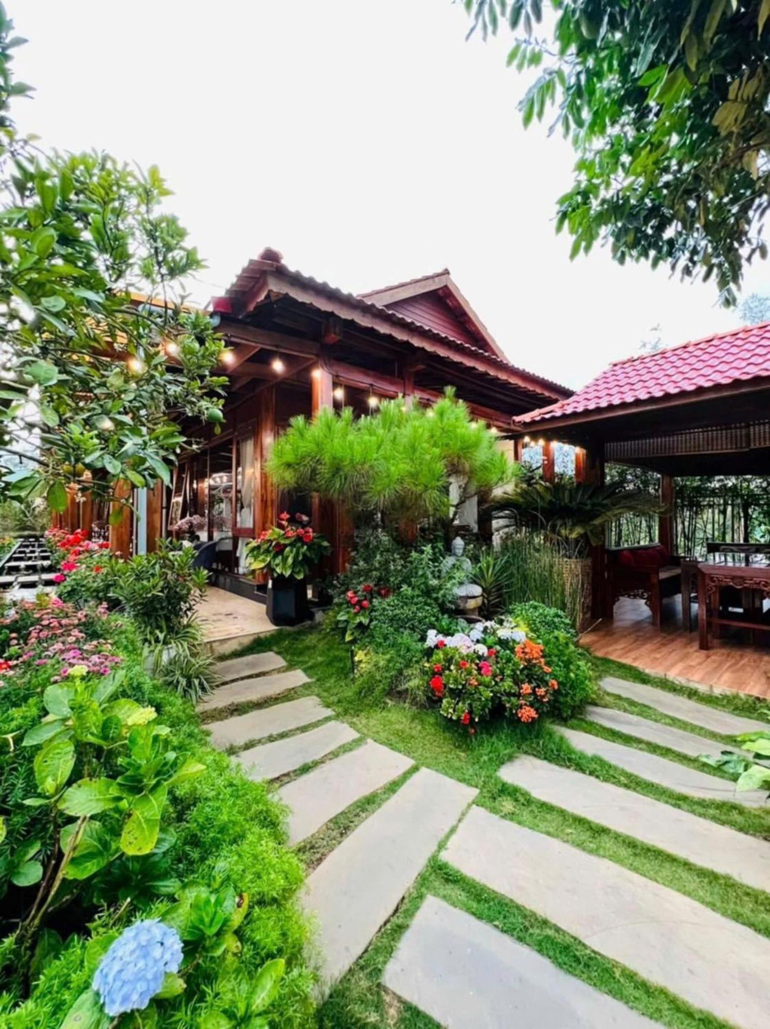 Vuon Tra Homestay Mang Den Kon Von Kla Exteriör bild